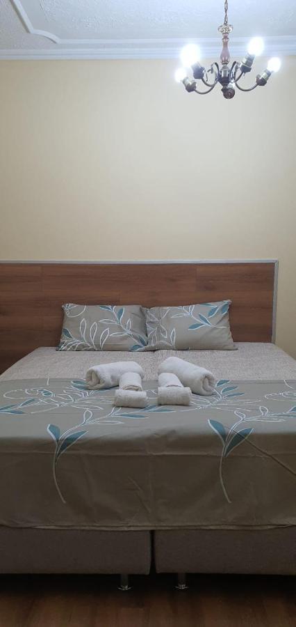 Alle'S M Shyri Studio Apartment Tirana Exterior photo